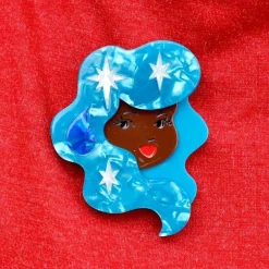 Erstwilder Aquarius The Accepting Brooch^ Brooches