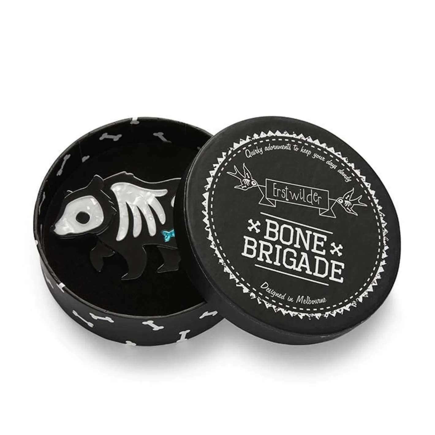 Erstwilder Grizzly Gruesome Brooch^ Brooches