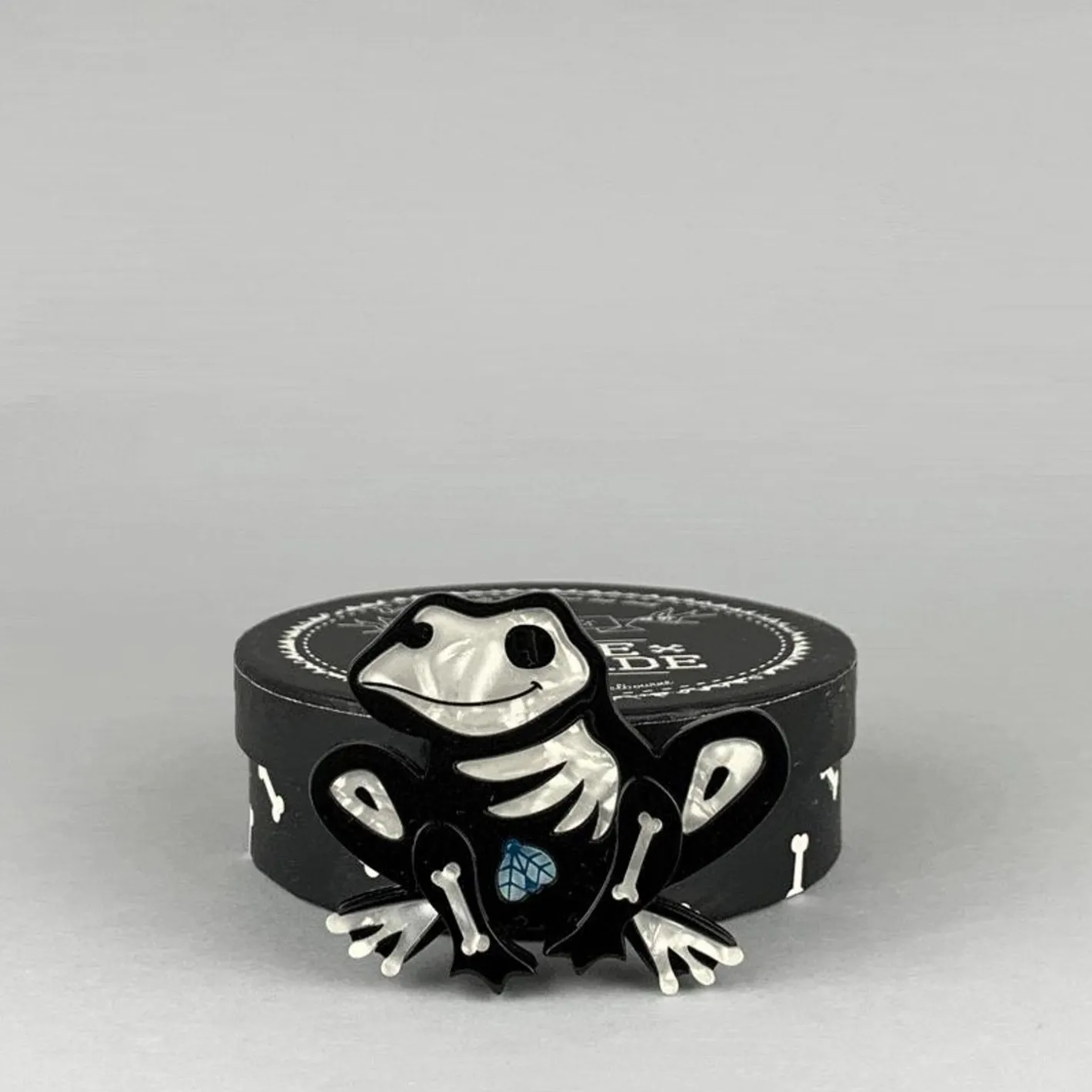 Erstwilder Haunted Hopper Brooch^ Brooches
