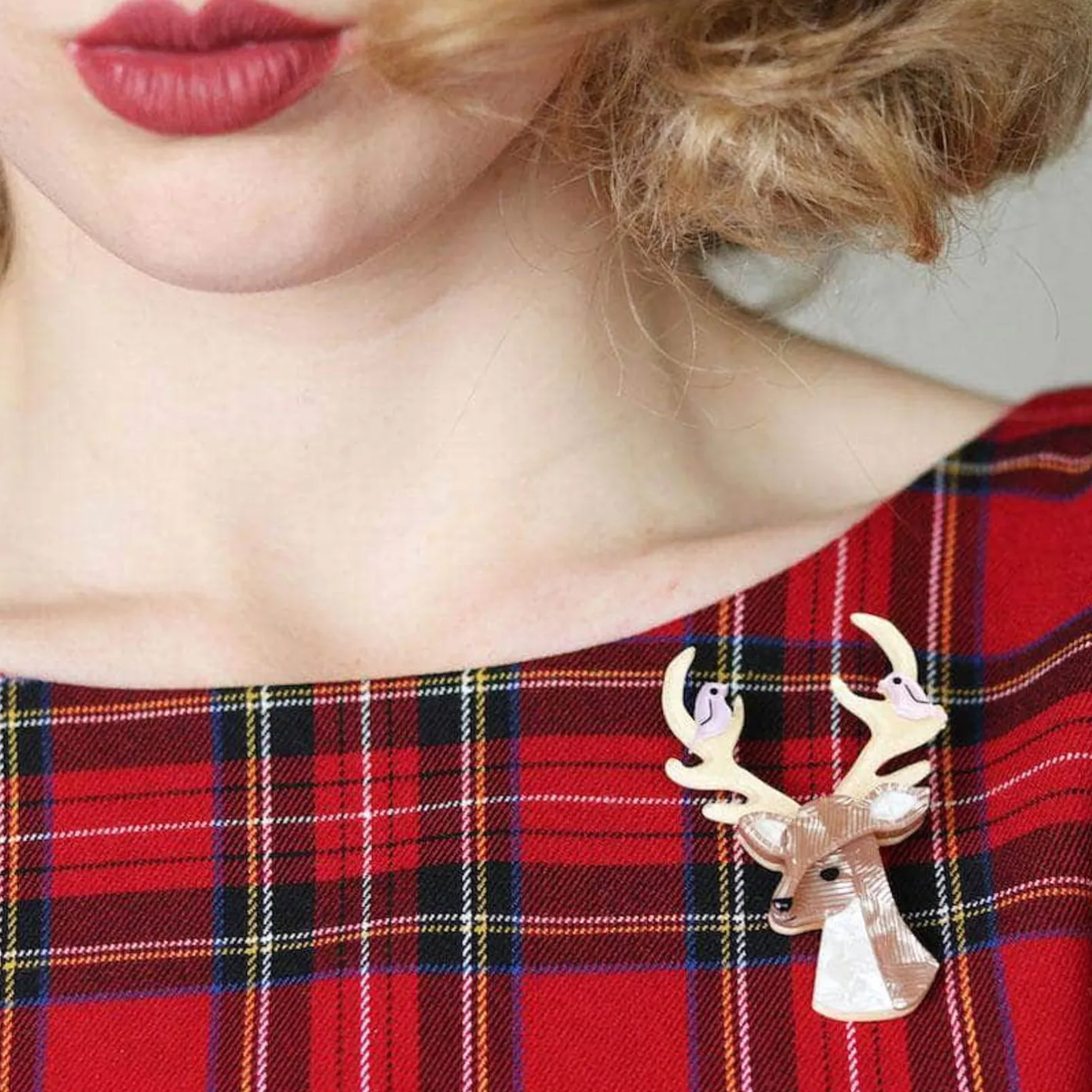 Erstwilder Kind-Hearted Keresh Brooch^ Brooches
