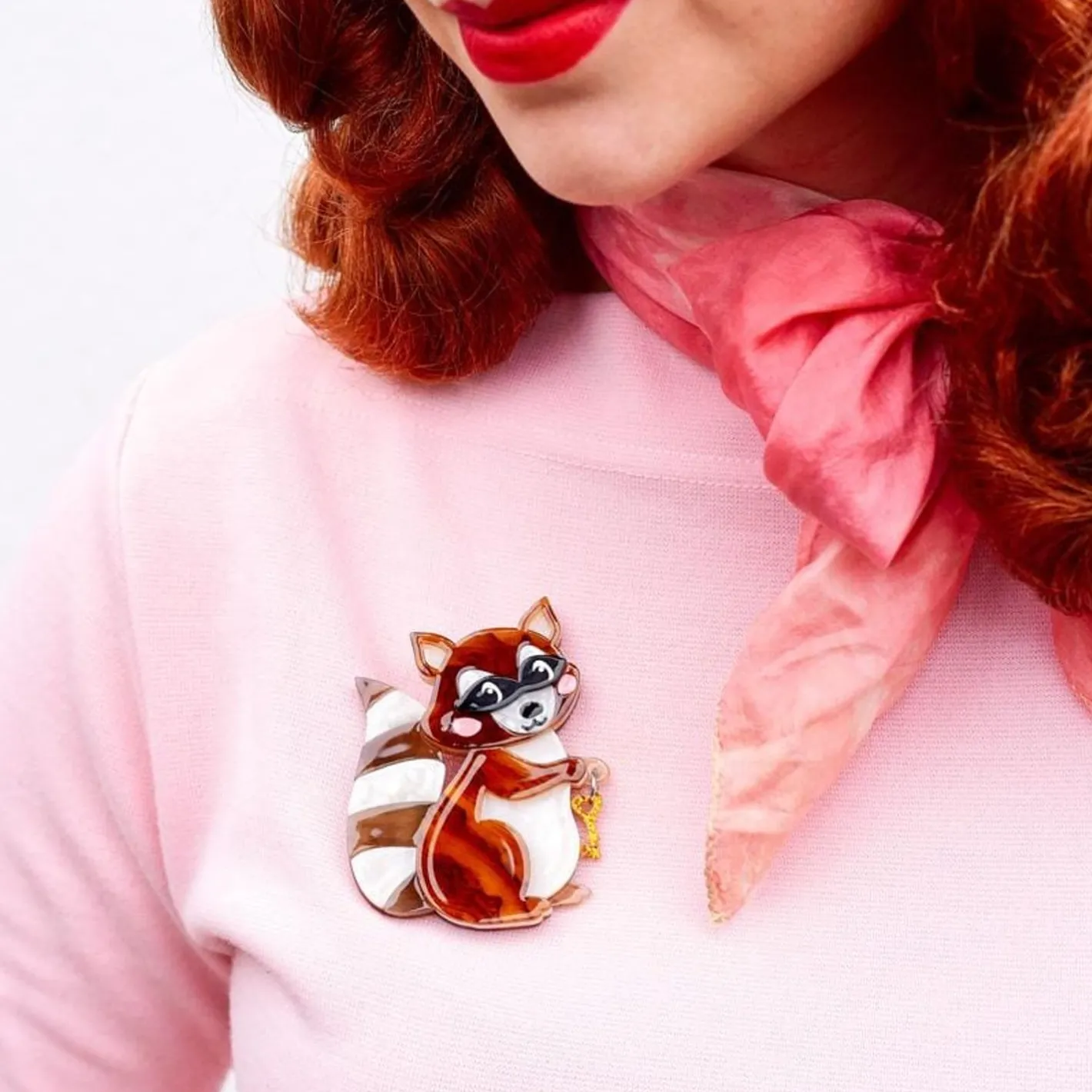 Erstwilder Love Bandit Brooch^ Brooches