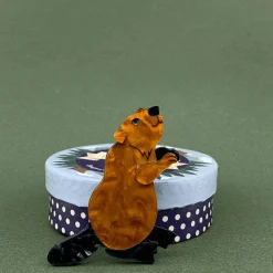 Erstwilder Mr. Beaver'S Bark Brooch^ Brooches