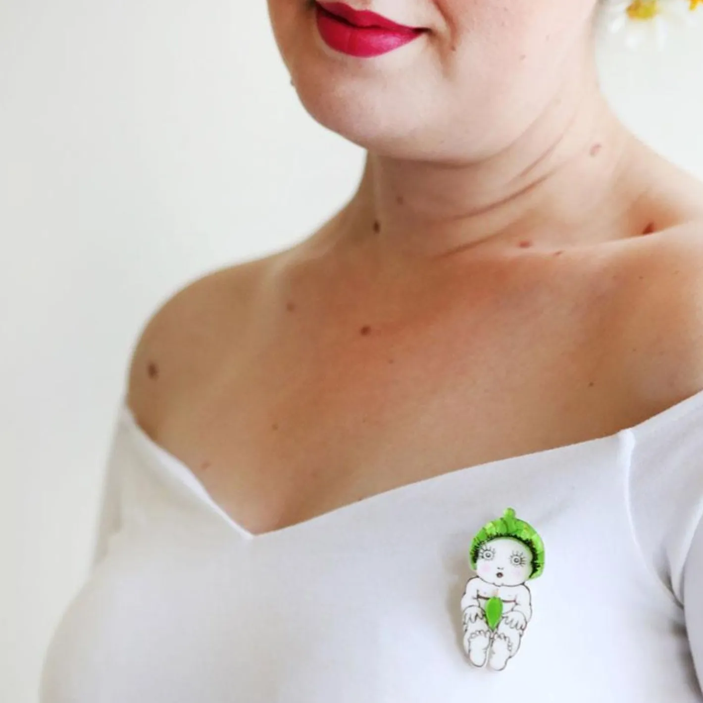 Erstwilder Nuttybub Brooch^ Brooches
