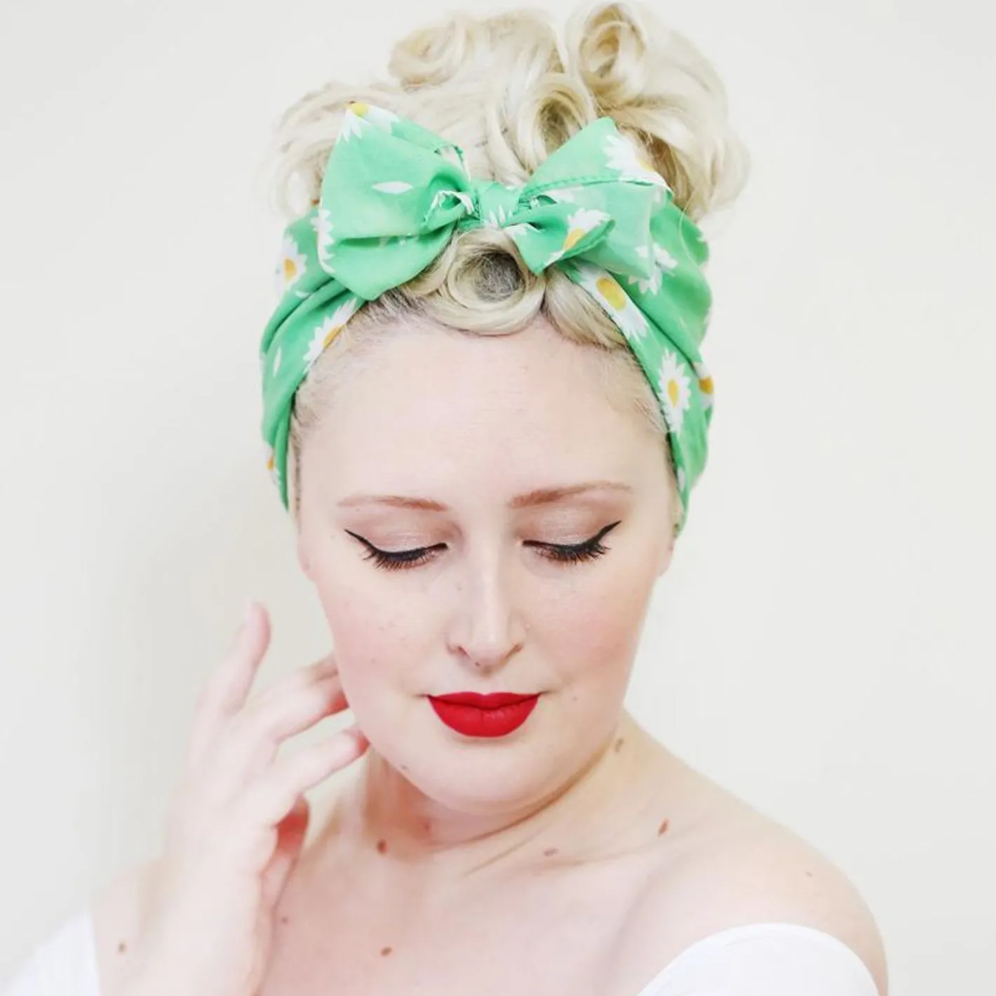 Erstwilder She Loves Me Daisy Head Scarf^ Scarves