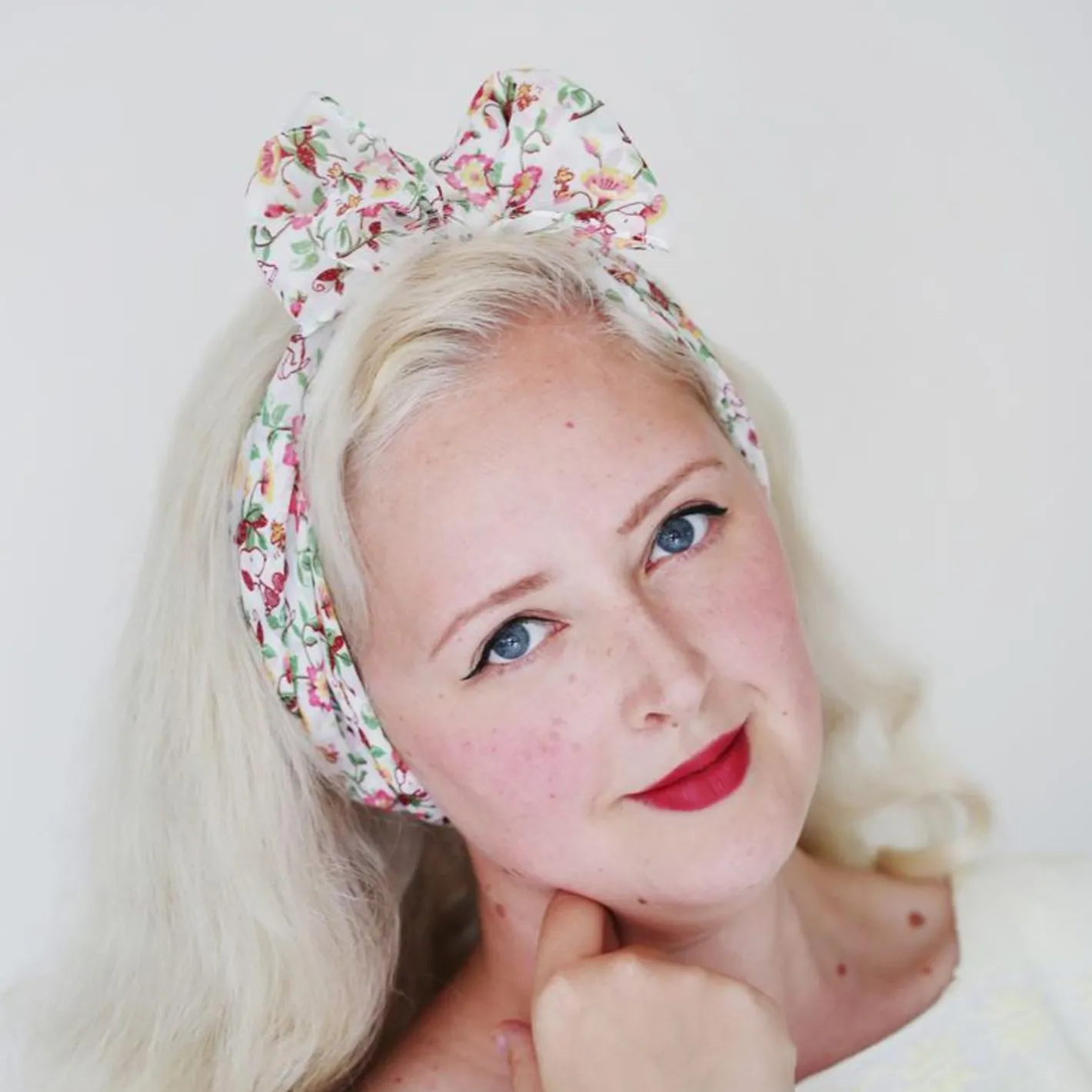 Erstwilder Snoopy & Woodstock Head Scarf^ Scarves