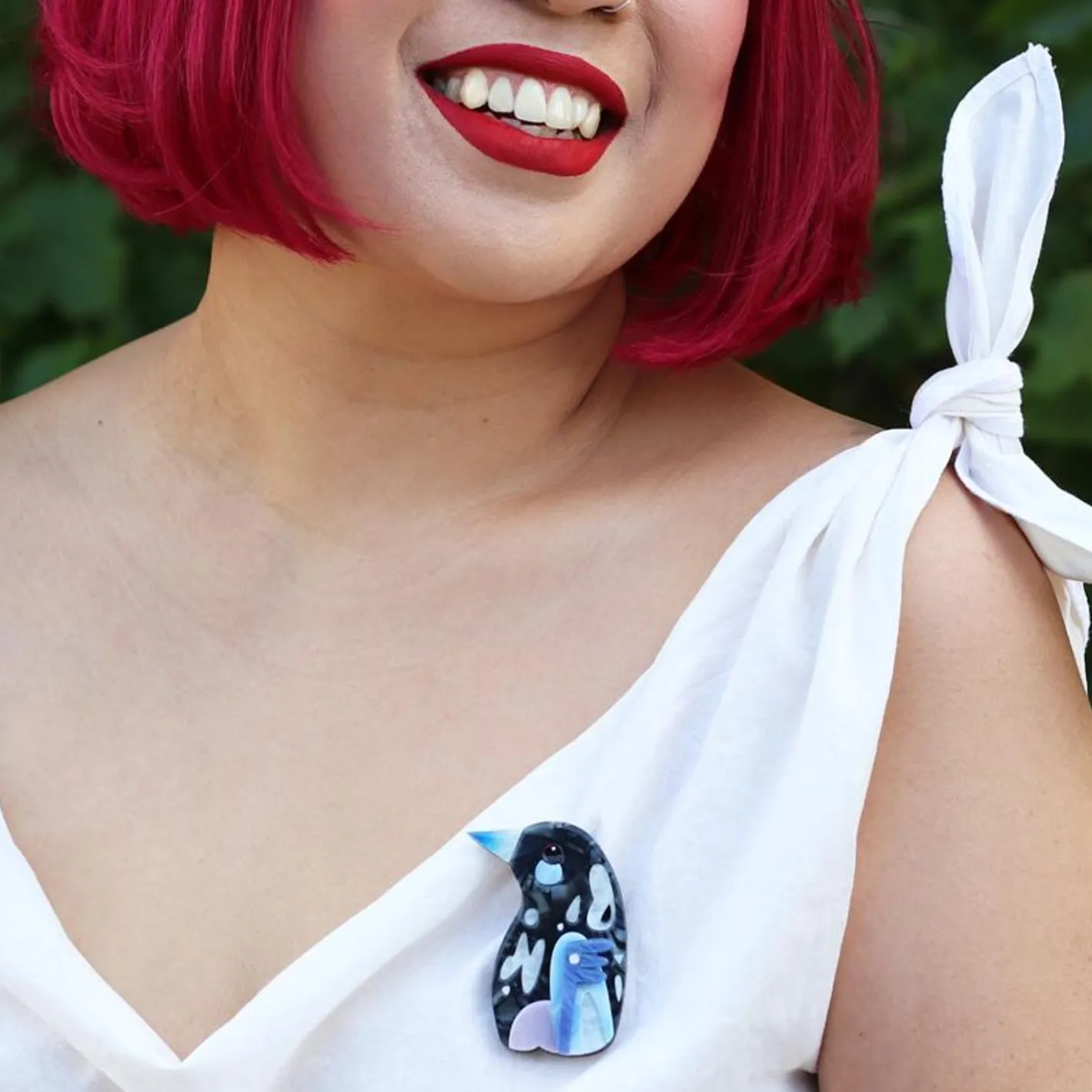 Erstwilder The Magnanimous Magpie Brooch^ Brooches