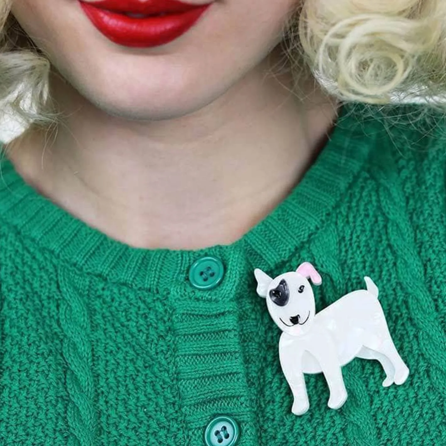 Erstwilder Willie The White Dog Brooch^ Brooches